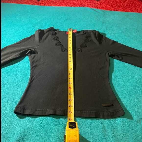 Mossimo black lace trimmed v-neck - Picture 3 of 6